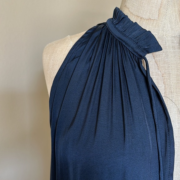 Dress - Picture 3 of 5